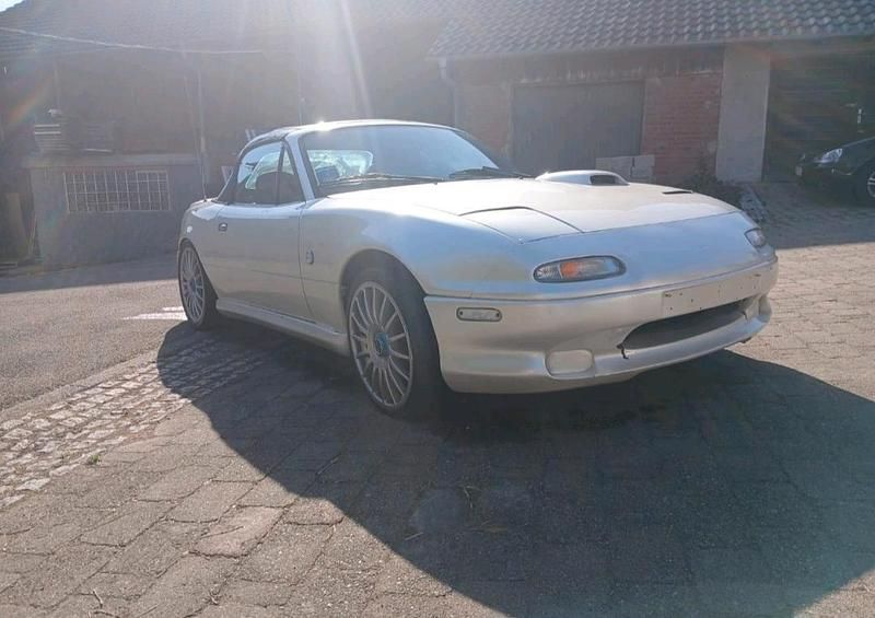 Second-hand Mazda MX5 150 CP (110 kW) 1992 Cabrio
