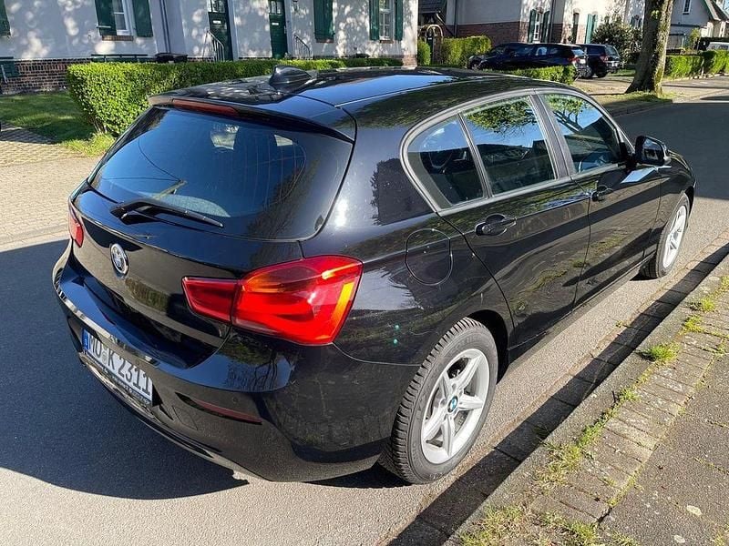 Gebraucht BMW 118 Advantage 136 PS (100 kW) 2016 Schwarz Kleinwagen