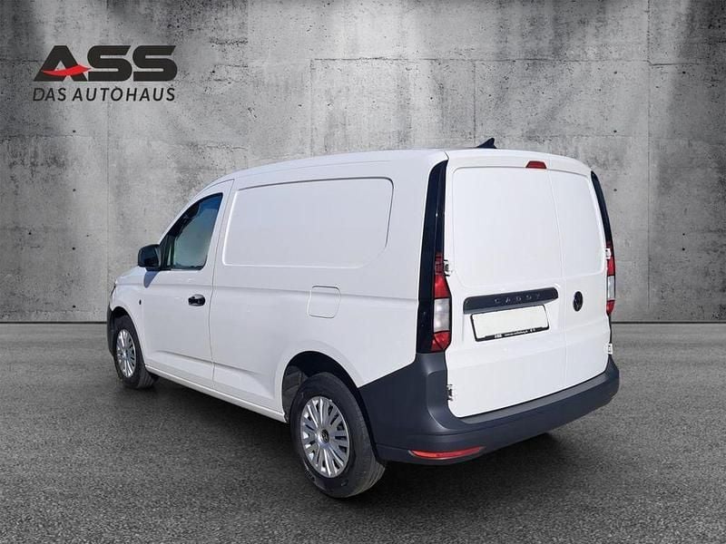 Gebraucht VW Caddy Basis 102 PS (75 kW) 2022 Weiß Van / Kleinbus