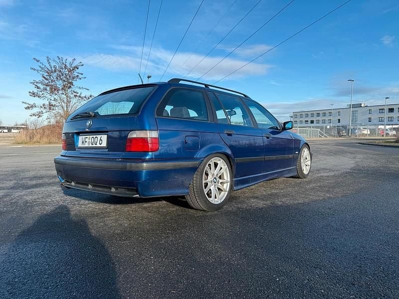 Gebraucht BMW 328 M Sport 193 PS (141 kW) 1998 Blau Kombi