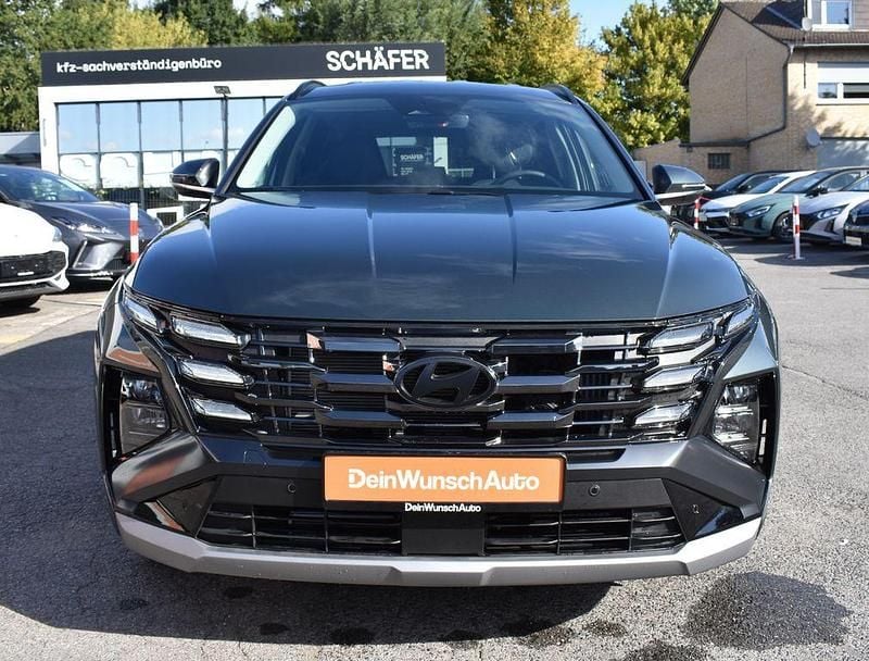 Neu Hyundai Tucson 215 PS (158 kW) 2025 Grün SUV