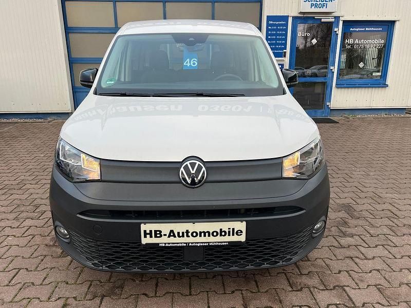 Gebraucht VW Caddy Basis 102 PS (75 kW) 2022 Weiß Van / Kleinbus
