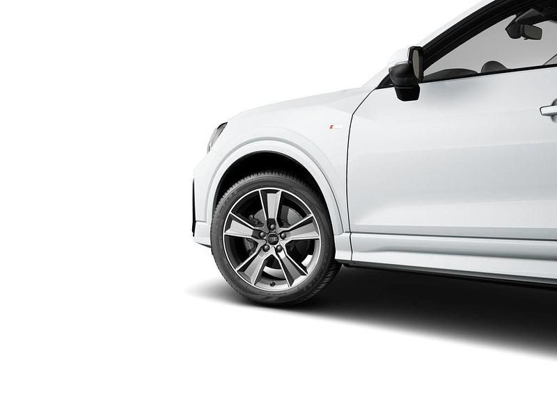 Gebraucht Audi Q2 S-Line 190 PS (139 kW) 2025 Gletscherweiß metallic SUV