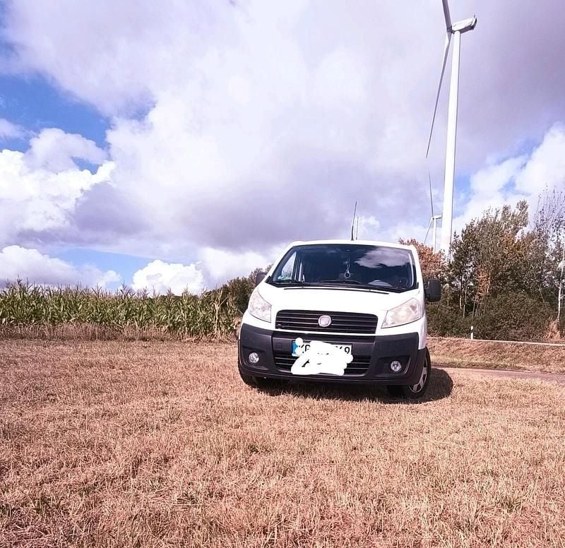 Weiß Gebraucht 2011 Fiat Scudo Van / Kleinbus | 7.500 € (Teuer) - Bild 1/4