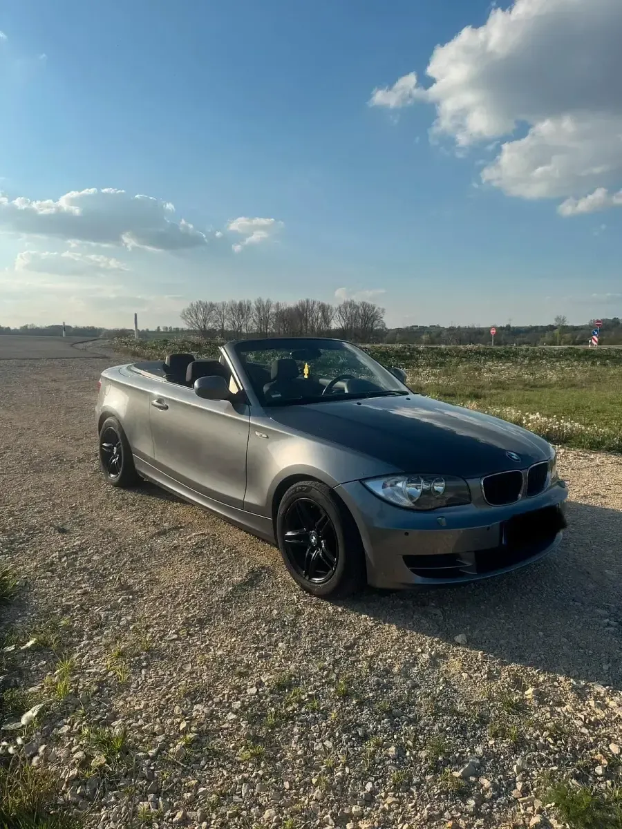 Gebraucht BMW 118 Cabriolet 143 PS (105 kW) 2009 Grau Cabrio