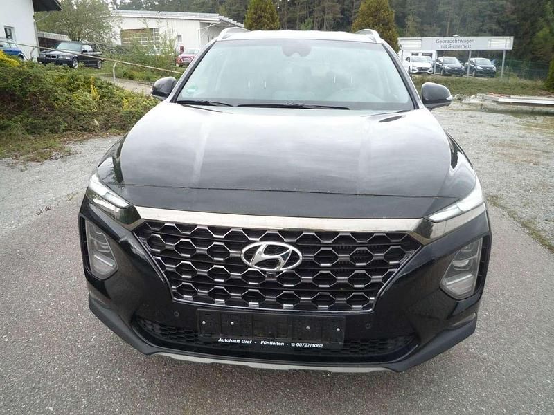 Phantom black / mic Gebraucht 2020 Hyundai Santa Fe Premium SUV | 28.870 € (Fairer Preis) - Bild 1/4