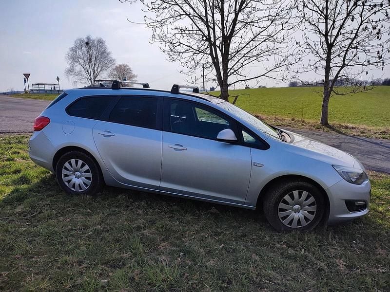Gebraucht Opel Astra 110 PS (80 kW) 2015 Silber Kombi