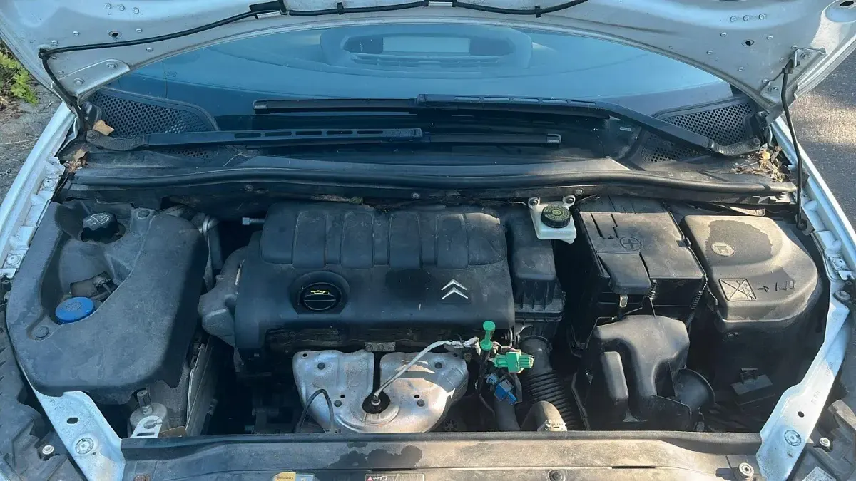 Gebraucht Citroën C4 95 PS (69 kW) 2008 Weiß Limousine