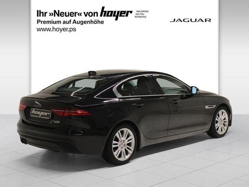 Gebraucht Jaguar XE S 180 PS (132 kW) 2018 Schwarz Limousine