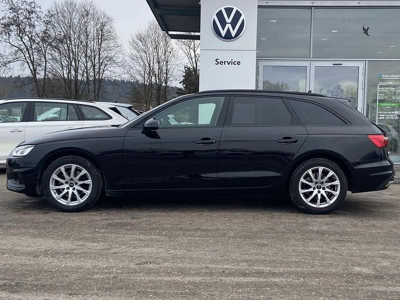 Gebraucht Audi A4 150 PS (110 kW) 2022 Schwarz Kombi