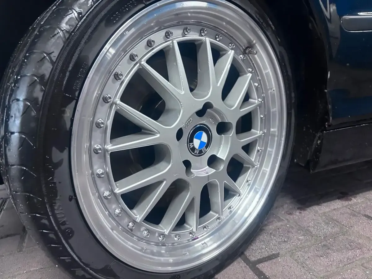 Używany BMW 330 184 KM (135 kW) 2000 Czarny Kombi