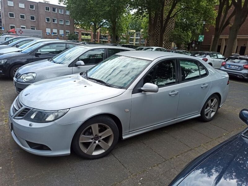 Grau Gebraucht 2008 Saab 9-3 Linear Limousine | 4.900 € (Fairer Preis) - Bild 1/4