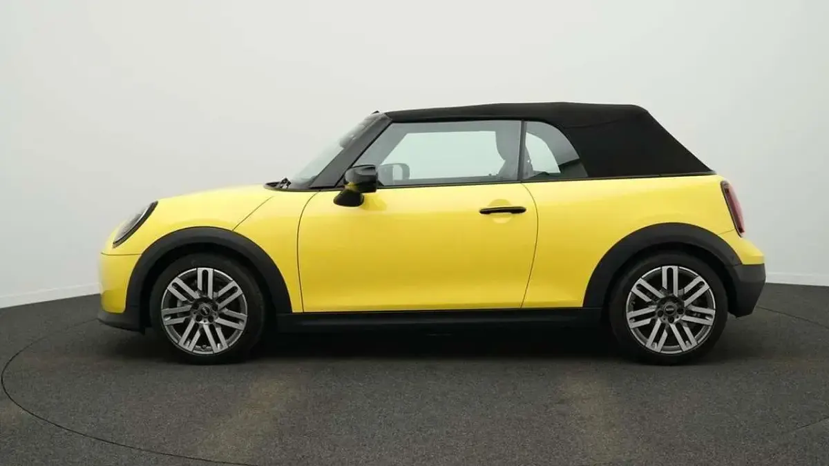 Gebraucht Mini Cooper Cabriolet Classic 163 PS (119 kW) 2025 Gelb Cabrio