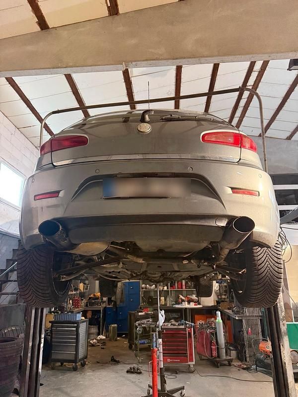 Gebraucht Alfa Romeo 147 150 PS (110 kW) 2005 Gold Kleinwagen