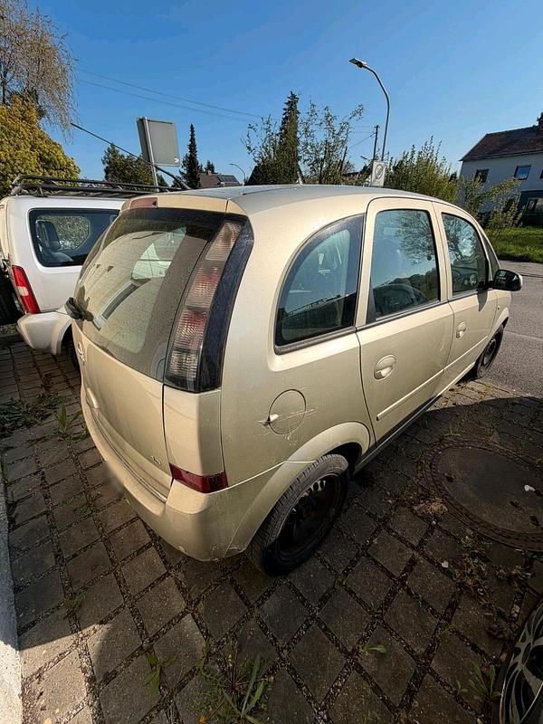Gebraucht Opel Meriva 105 PS (77 kW) 2007 Gold Van / Kleinbus