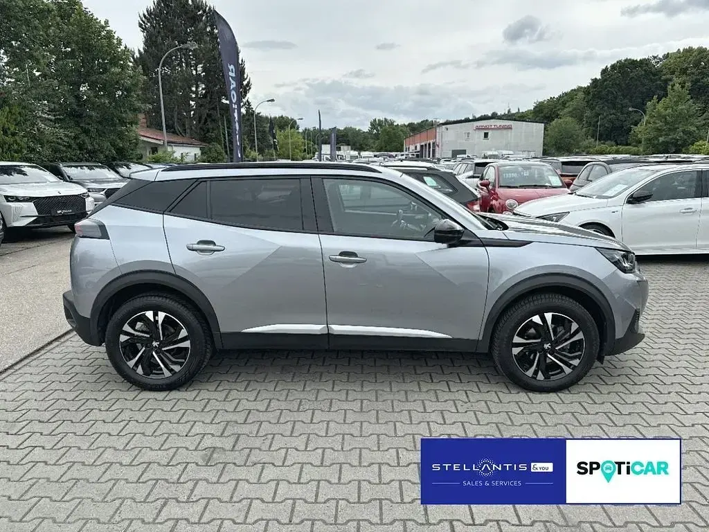 Gebraucht Peugeot 2008 Allure 131 PS (96 kW) 2022 Grau SUV