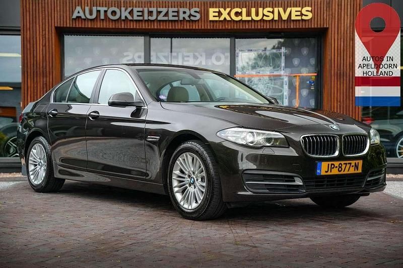 Jatoba metallic Gebraucht 2016 BMW 520 Limousine | 15.587 € (Fairer Preis) - Bild 1/4