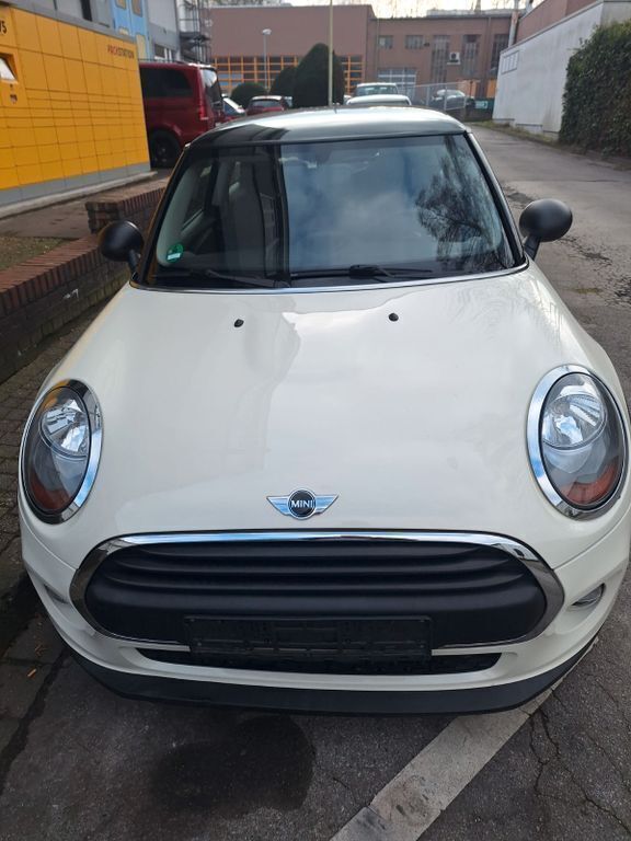 Beige Gebraucht 2017 Mini One D Kleinwagen | 8.000 € (Fairer Preis) - Bild 1/4