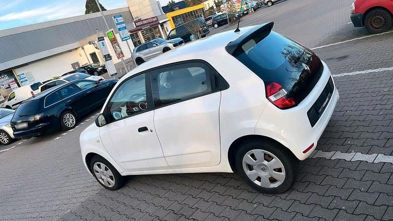 Gebraucht Renault Twingo 70 PS (51 kW) 2016 Weiß Kleinwagen