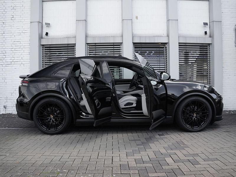 Gebraucht Porsche Macan 300 kW (408 PS) 2025 Schwarz SUV