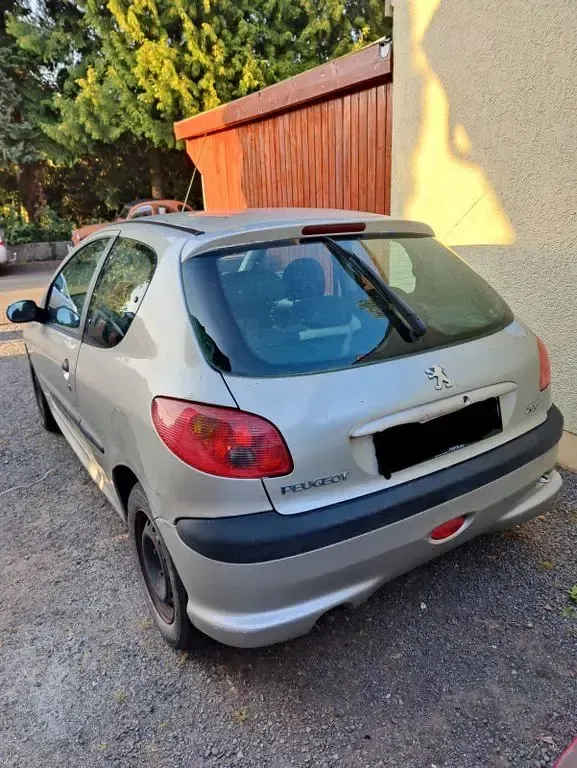 Gebraucht Peugeot 206 Filou 60 PS (44 kW) 2004 Schwarz Kleinwagen