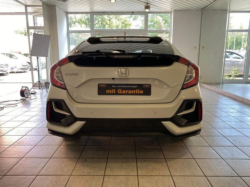 Gebraucht Honda Civic Elegance 126 PS (92 kW) 2021 Weiß Limousine