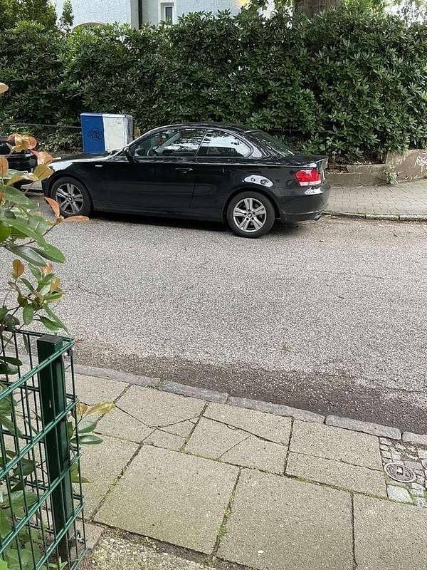 Schwarz Gebraucht 2006 BMW M1 Coupé | 9.000 € - Bild 1/4