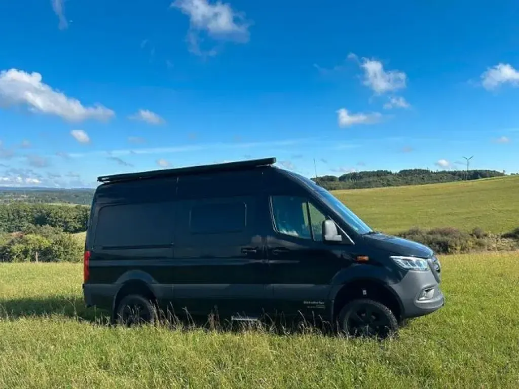 Gebraucht Mercedes Sprinter 190 PS (139 kW) 2022 Schwarz (metallic) Van