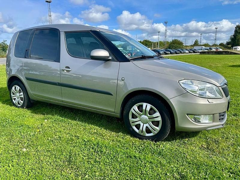 Grau Gebraucht 2011 Skoda Roomster Comfort Kombi | 2.200 € (Fairer Preis) - Bild 1/4