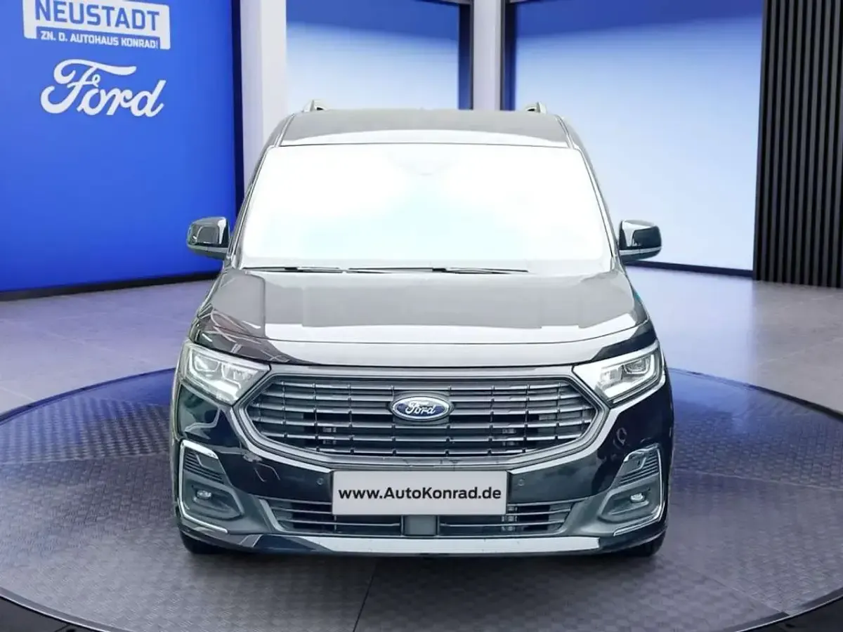 Neu Ford Tourneo Connect Titanium 122 PS (89 kW) 2025 Cyclone intense black Van / Kleinbus
