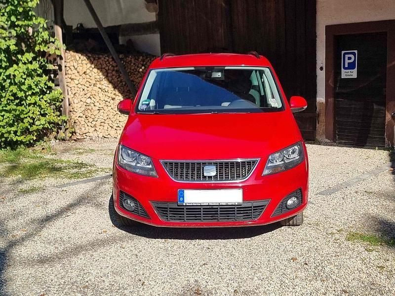 Rot Gebraucht 2013 Seat Alhambra Ecomotive Van / Kleinbus | 6.300 € (Superpreis) - Bild 1/4