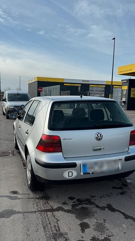 Gebraucht VW Golf IV 75 PS (55 kW) 2001 Silber Kleinwagen
