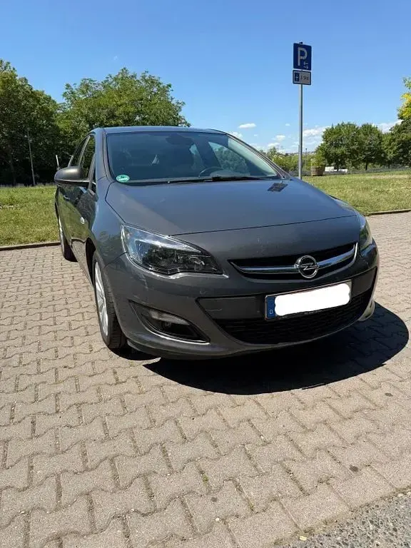 Gebraucht Opel Astra Style 120 PS (88 kW) 2015 Silber Limousine