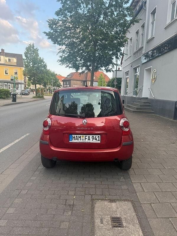 Gebraucht Renault Modus 106 PS (77 kW) 2006 Rot Van / Kleinbus