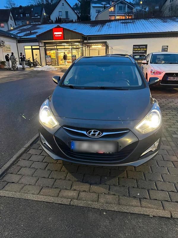 Gebraucht 2012 Hyundai i40 Kombi | 5.450 € (Fairer Preis) - Bild 1/4