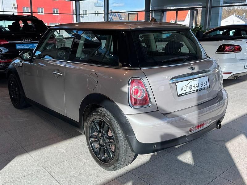Gebraucht Mini ONE 98 PS (72 kW) 2013 Grau Kleinwagen