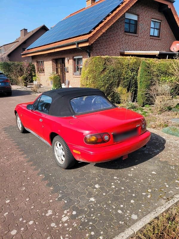 Gebraucht Mazda MX5 116 PS (85 kW) 1992 Rot Cabrio