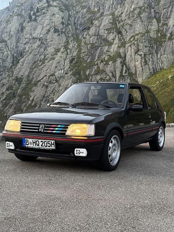 Gebraucht Peugeot 205 GTi 120 PS (88 kW) 1991 Grau Kleinwagen