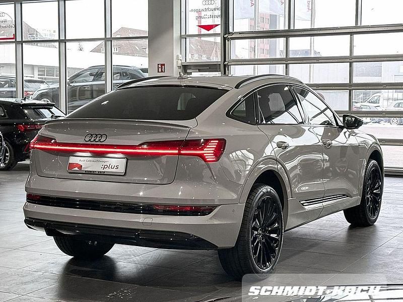 Gebraucht Audi e-tron Sportback Ambiente 300 kW (408 PS) 2021 Siambeige metallic SUV