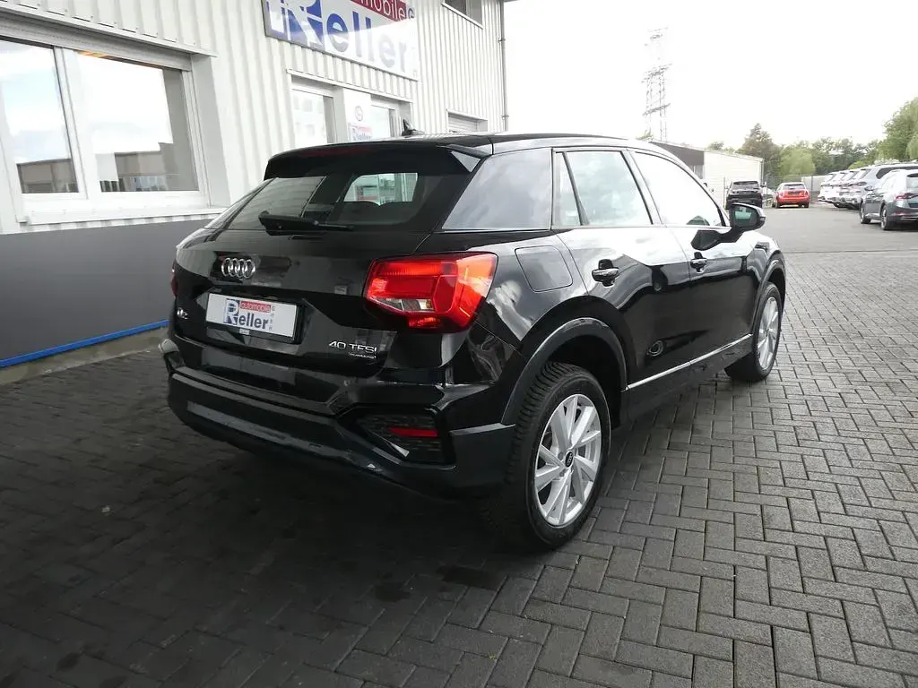 Gebraucht Audi Q2 Advanced 190 PS (139 kW) 2024 Schwarz SUV