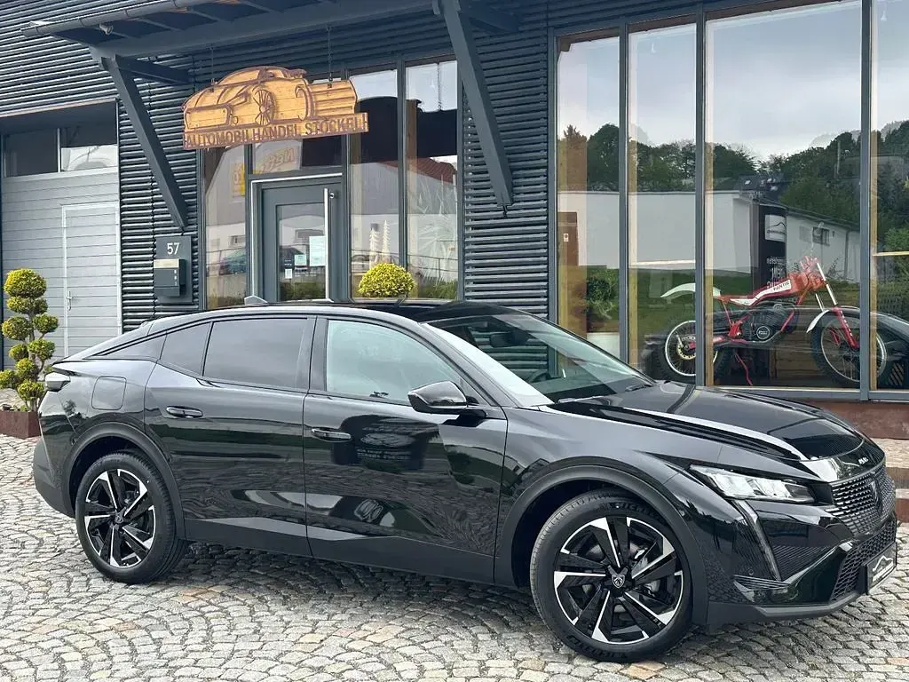 Neu Peugeot 408 Allure 145 PS (106 kW) 2026 Perla black SUV