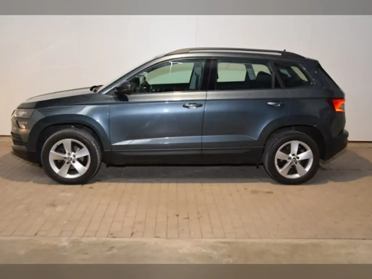 Gebraucht Skoda Karoq Style 150 PS (110 kW) 2021 Quarzgraumetallic SUV