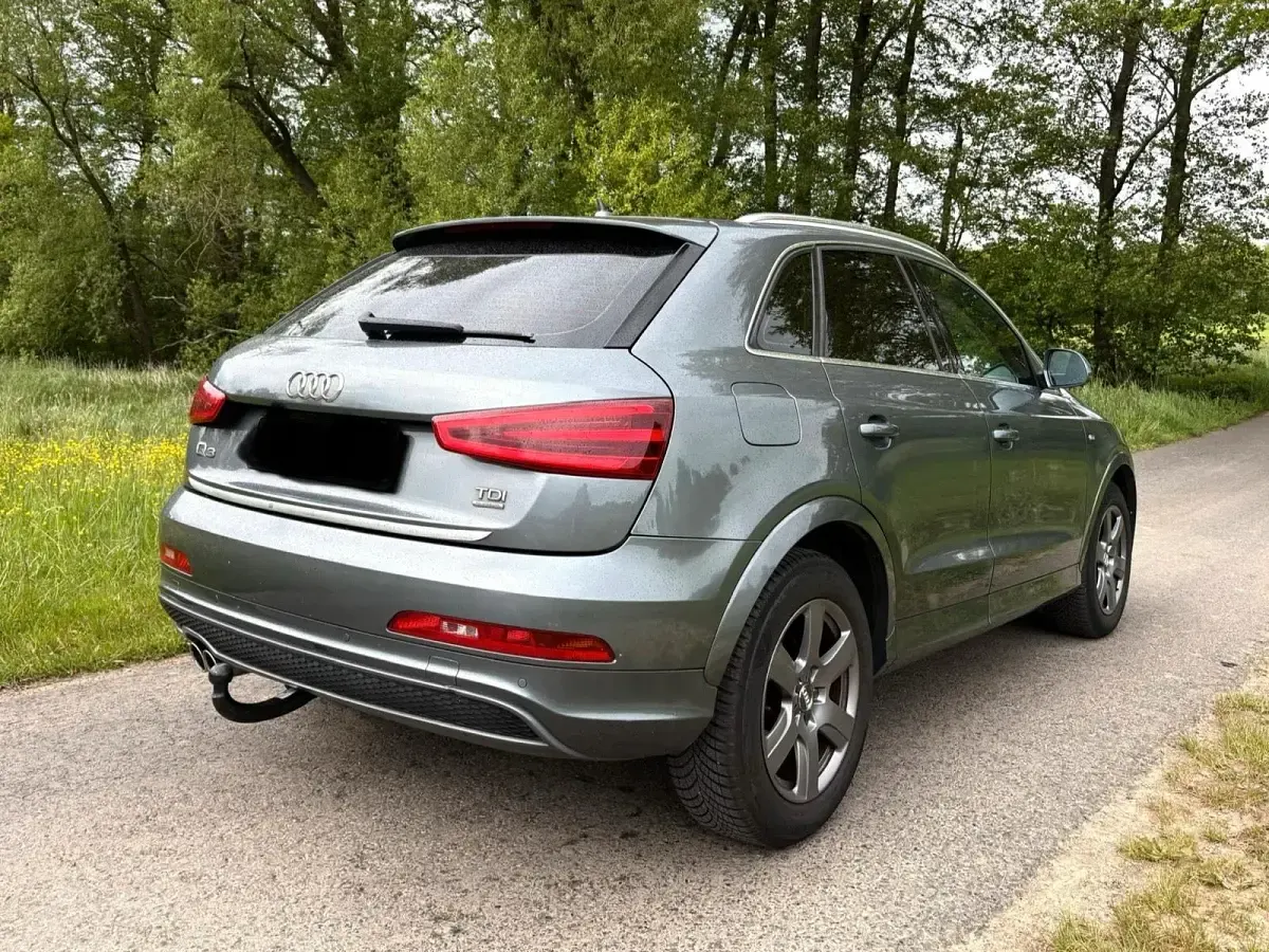 Gebraucht Audi Q3 177 PS (130 kW) 2011 Grau SUV