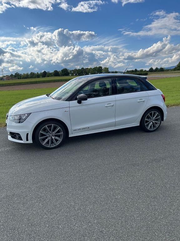 Weiß Gebraucht 2014 Audi A1 Sportback S-Line Kleinwagen | 9.199 € (Guter Preis) - Bild 1/4
