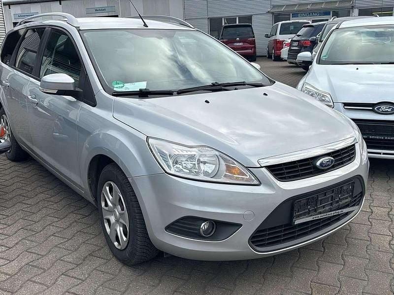 Grün Gebraucht 2010 Ford Focus Kombi | 2.900 € (Fairer Preis) - Bild 1/4