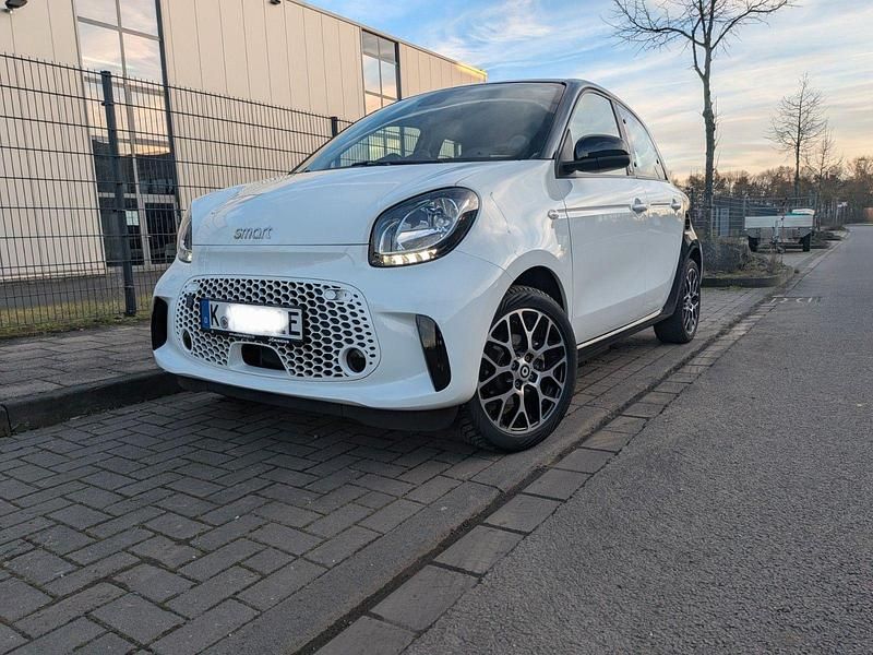 Gebraucht Smart ForFour Electric Drive 60 kW (82 PS) 2021 Weiß Kleinwagen