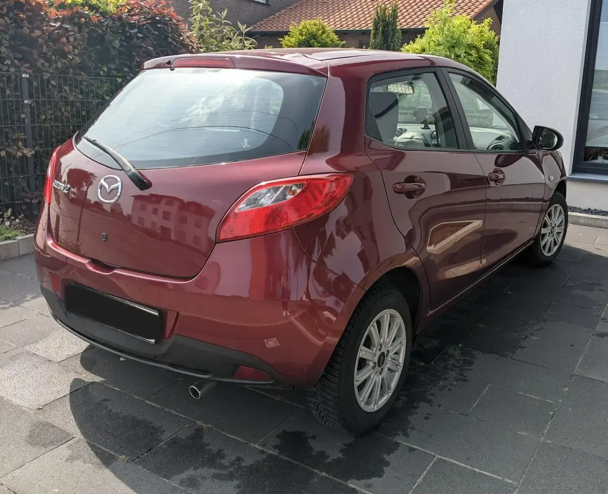 Brugt Mazda 2 75 HK (55 kW) 2013 Andere farben Hatchback