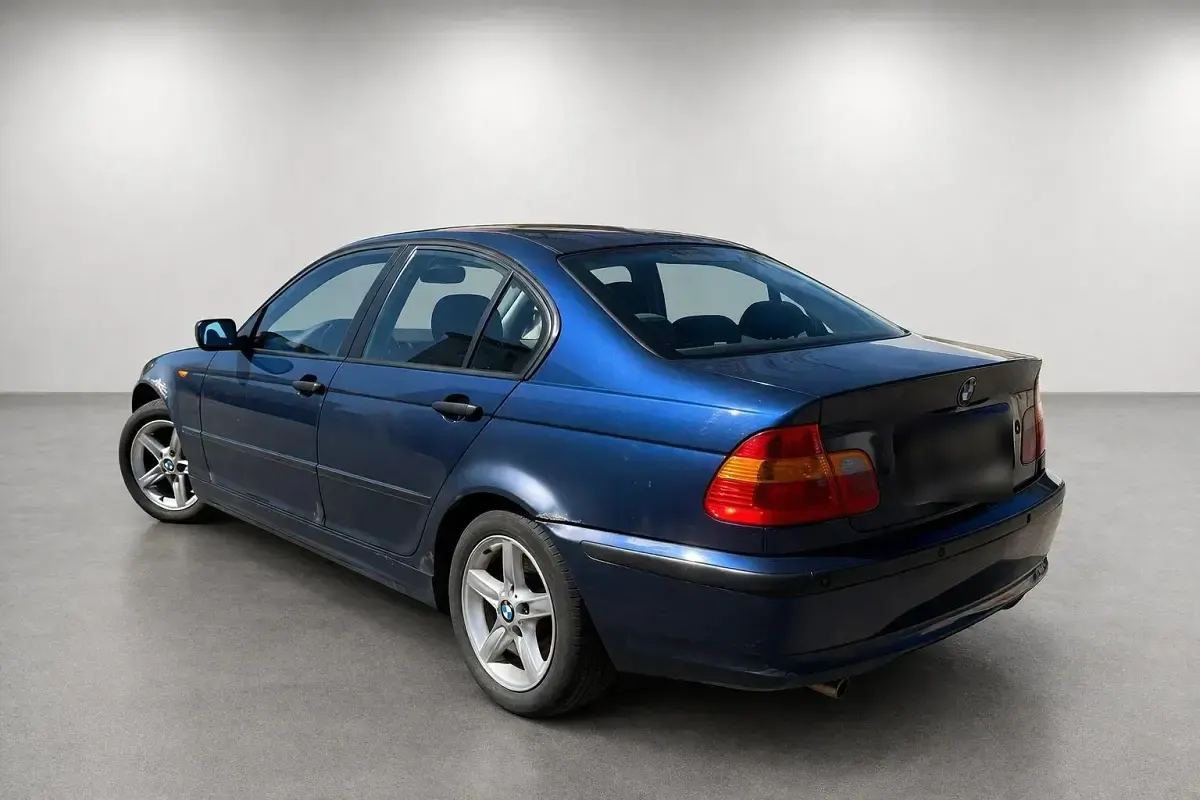 Gebraucht BMW 318 Performance 143 PS (105 kW) 2004 Blau Limousine
