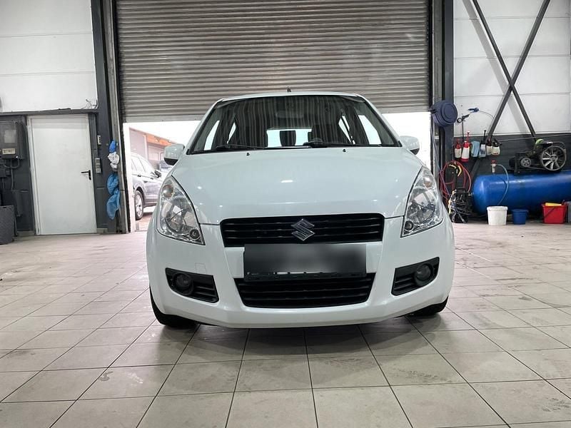 Weiß Gebraucht 2009 Suzuki Splash Kleinwagen | 3.499 € (Etwas zu teuer) - Bild 1/4