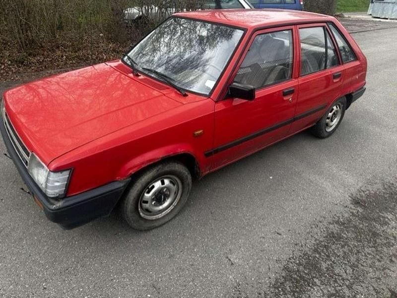 Gebraucht Toyota Tercel 71 PS (52 kW) 1983 Rot Limousine